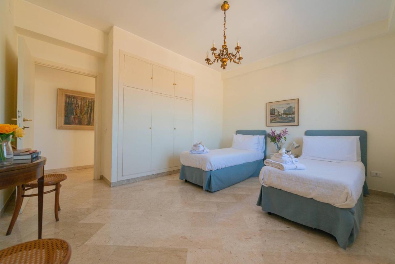 Le Terrazze Di Donna Anna Apartment Palermo Bagian luar foto